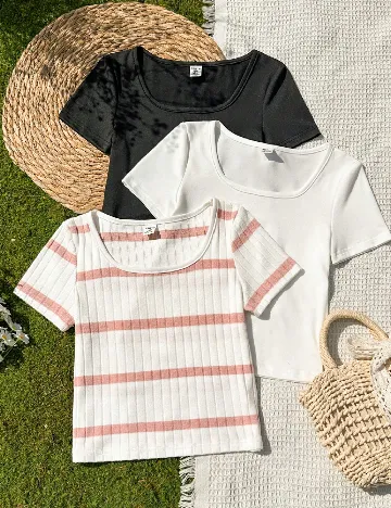 Set Tricouri 3 bucati Shein Kids, mix culori