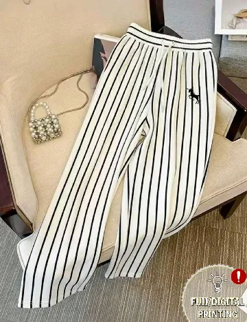 Pantaloni SHEIN, alb/negru
