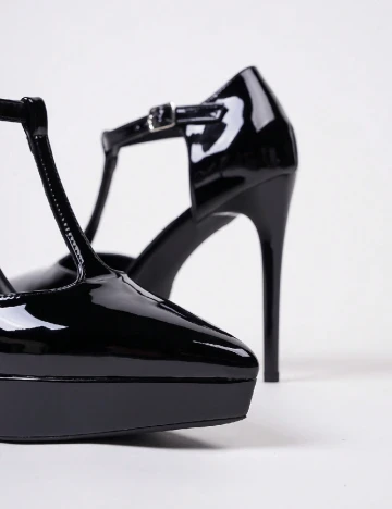Pantofi SHEIN, negru