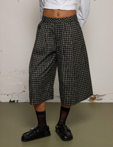 Pantaloni trei sferturi SHEIN, negru