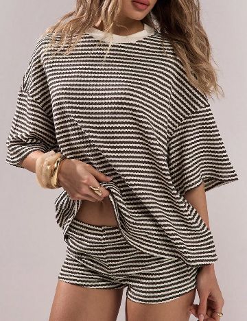 Tricou SHEIN, maro