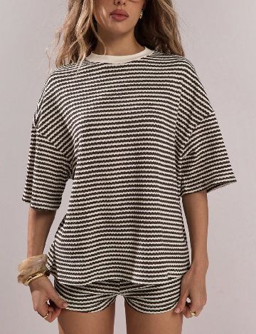Tricou SHEIN, maro