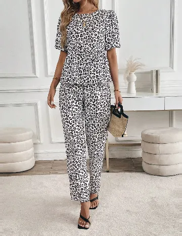 Compleu SHEIN, animal print