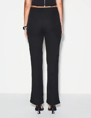 Pantaloni KIZN, negru