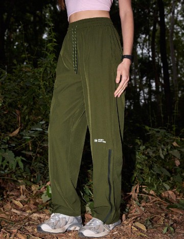 Pantaloni In My Nature, verde
