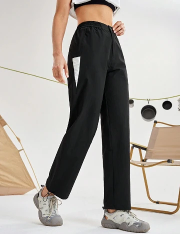 Pantaloni SHEIN, negru