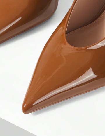 Pantofi SHEIN, maro