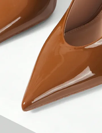 Pantofi SHEIN, maro