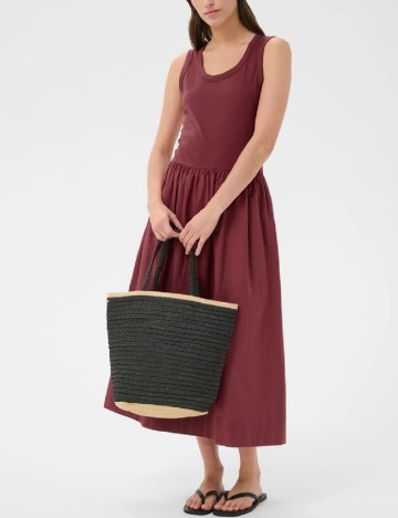 Rochie medie Part Two, visiniu