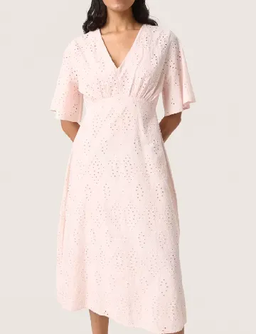 Rochie medie Soaked In Luxury, roz