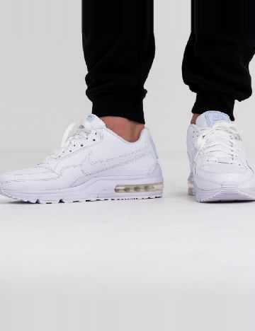 Adidasi Nike, alb