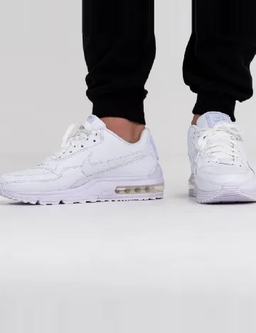 Adidasi Nike, alb
