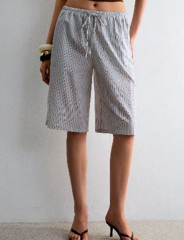 Pantaloni scurti SHEIN, alb/albastru
