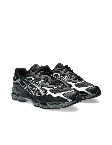 Adidasi Asics, negru