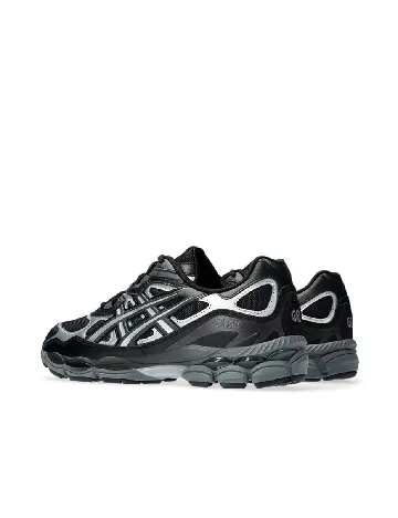 Adidasi Asics, negru