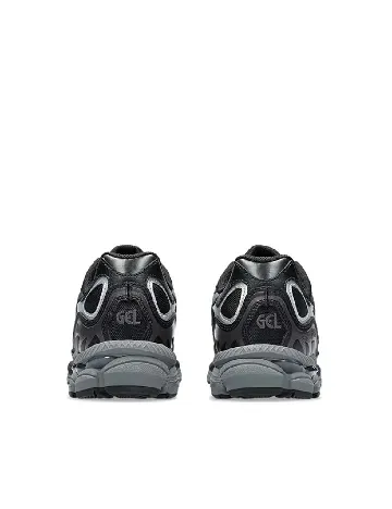 Adidasi Asics, negru