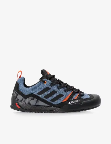 Adidasi de drumetie Adidas, mix culori