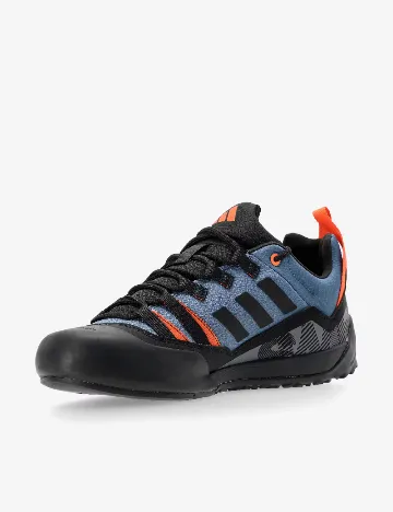 Adidasi de drumetie Adidas, mix culori