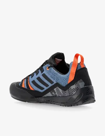 Adidasi de drumetie Adidas, mix culori