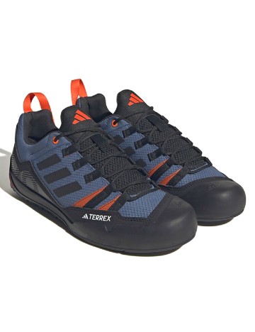 Adidasi de drumetie Adidas, mix culori