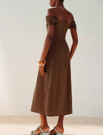 Rochie medie Aveloria, maro