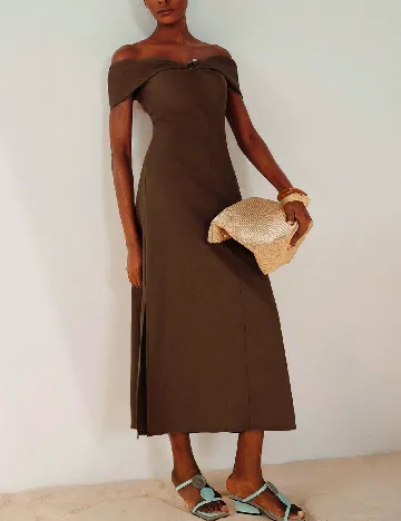 Rochie medie Aveloria, maro