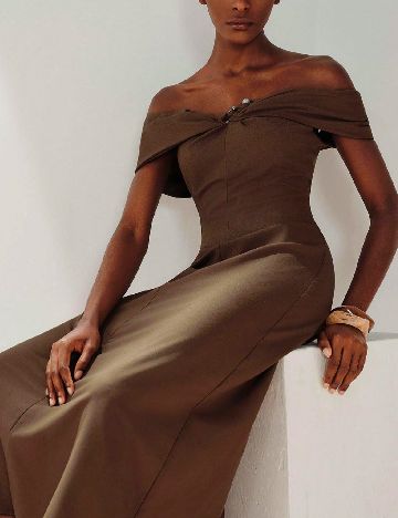 Rochie medie Aveloria, maro