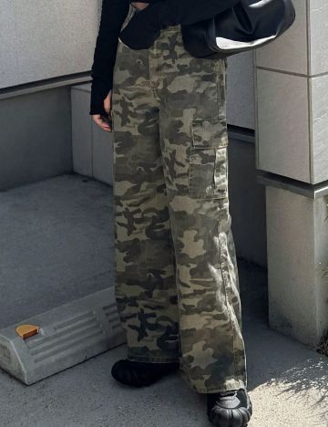 Blugi Friful, army