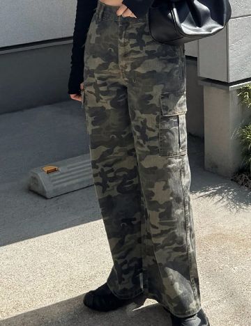 Blugi Friful, army