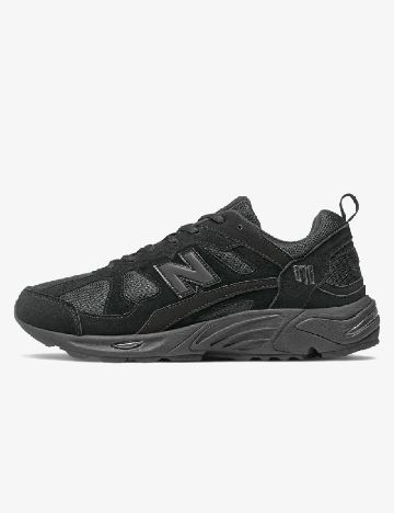 Adidasi New Balance, negru