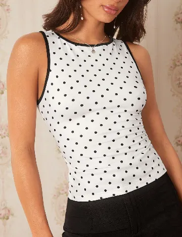 Top SHEIN, alb