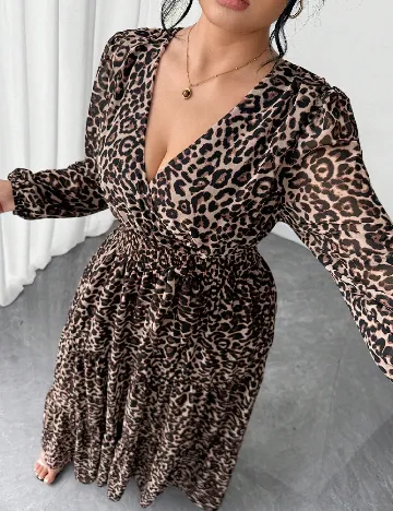 Rochie lunga SHEIN CURVE, animal print
