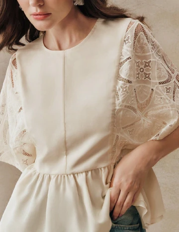 Bluza Anewsta, crem