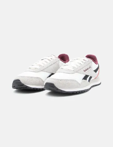 Adidasi Reebok, mix culori