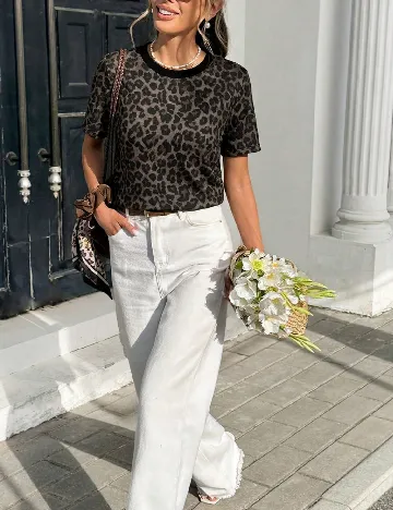 Tricou SHEIN, animal print