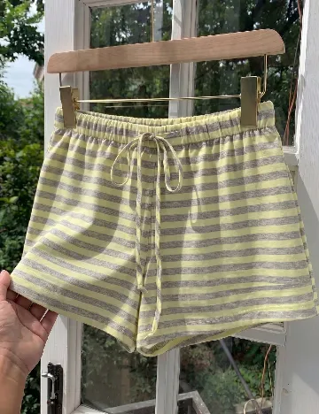 Pantaloni scurti SHEIN, gri/galben