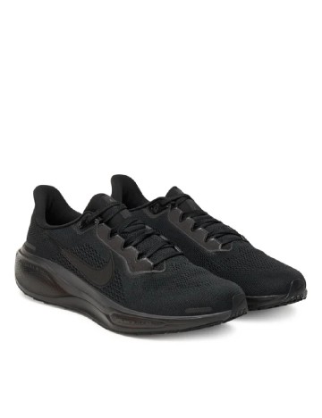 Adidasi Nike, negru