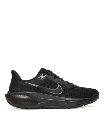 Adidasi Nike, negru
