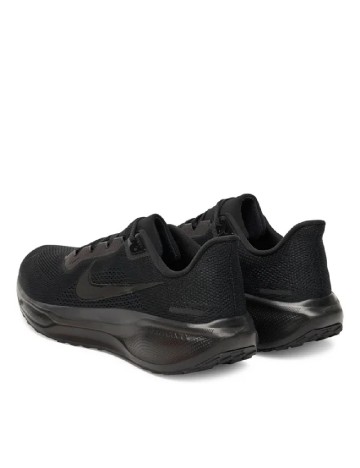 Adidasi Nike, negru