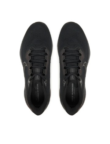 Adidasi Nike, negru