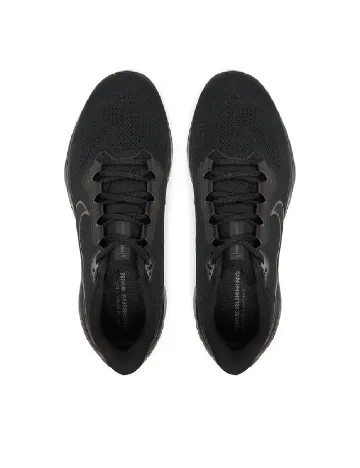 Adidasi Nike, negru