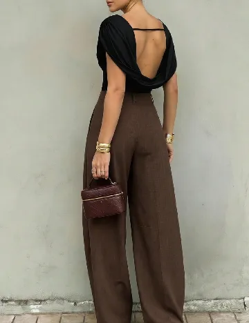 Pantaloni Anewsta, maro