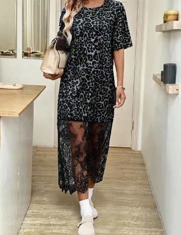 Rochie medie SHEIN, animal print