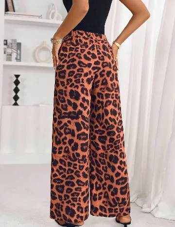 Pantaloni SHEIN, animal print