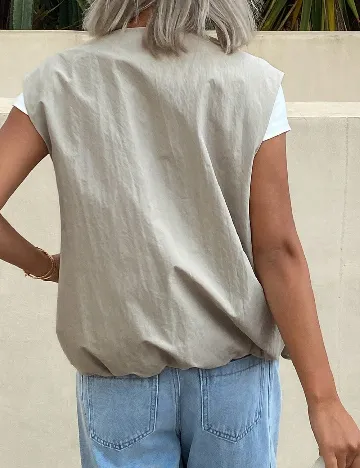 Vesta Dazy, bej
