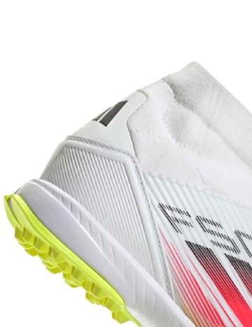 Ghete de fotbal Adidas, mix culori