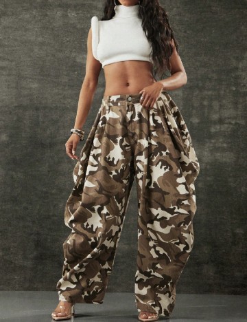 Pantaloni SHEIN, maro/crem