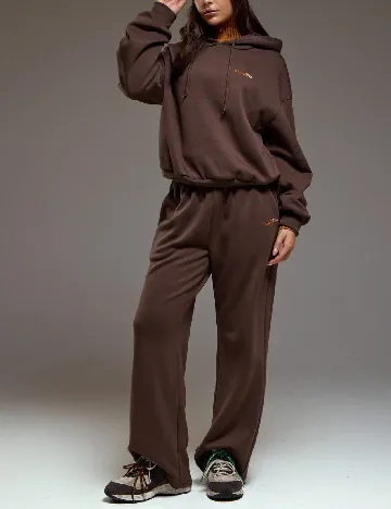 Pantaloni Musera, maro