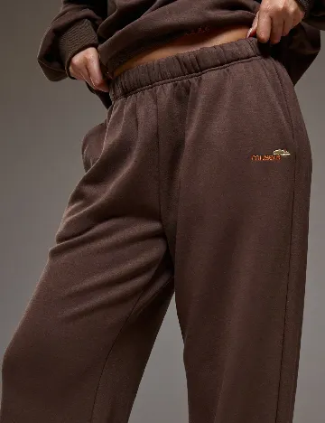 Pantaloni Musera, maro