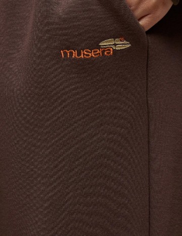 Pantaloni Musera, maro